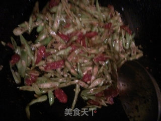 四季豆炒腊肠的做法步骤：8