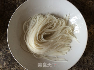 泰式炒河粉（Pad Thai）的做法步骤：4