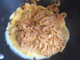 泰式炒河粉（Pad Thai）的做法步骤：10
