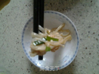 辣椒油金针菇的做法步骤：8