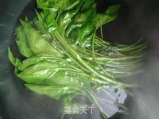 凉拌翡翠绿~凉拌西兰花空心菜的做法步骤：3