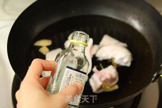 味噌啤酒焖猪蹄儿的做法步骤：4