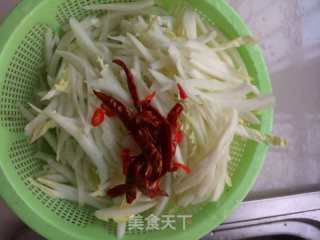 简单美味白菜帮子炒肉的做法步骤：1