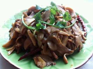 杏鲍菇炒五花肉的做法步骤：6