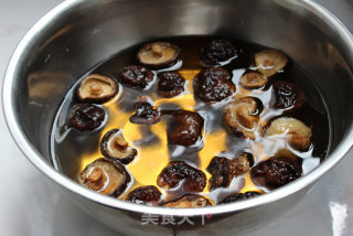 素得够味——香菇青菜包的做法步骤：3