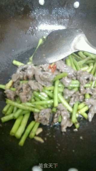 长豆角炒牛肉的做法步骤：7