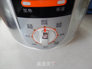 凤尾菇骨汤的做法步骤：5