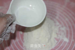 【番茄配方】酥皮肉松——金黄黄很诱人的酥皮点心的做法步骤：3