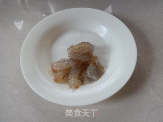 虾仁两面黄的做法步骤：3