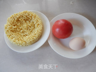 番茄蛋汤煮面的做法步骤：1