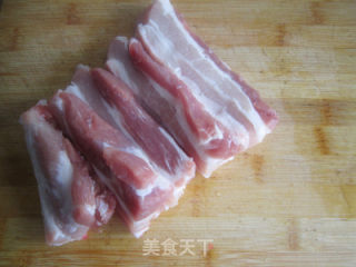 经典家常宴客菜——红烧肉的做法步骤：1