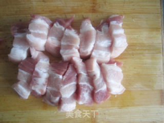 经典家常宴客菜——红烧肉的做法步骤：2