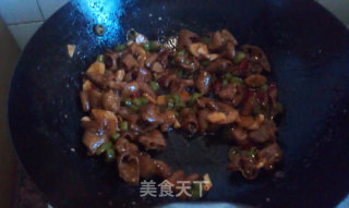 酱爆肥肠的做法步骤：8