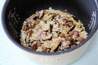 【腊肠香菇香焖饭】：飘香诱人的懒人饭的做法步骤：13
