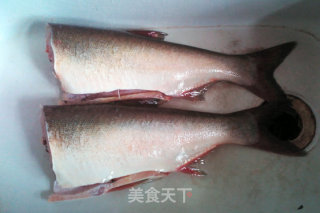 鲜美鱼肉水饺的做法步骤：2