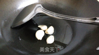 蒜头辣酱炒酸笋的做法步骤：4