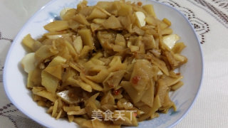 蒜头辣酱炒酸笋的做法步骤：8