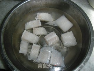 蛋丝鱼茸羹的做法步骤：1
