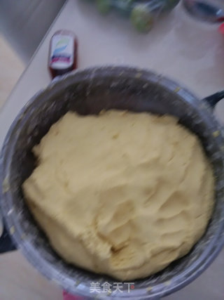 家庭自制南瓜饼的做法步骤：1