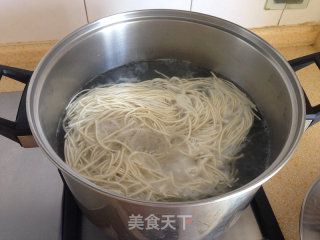 牛肉汤面的做法步骤：5