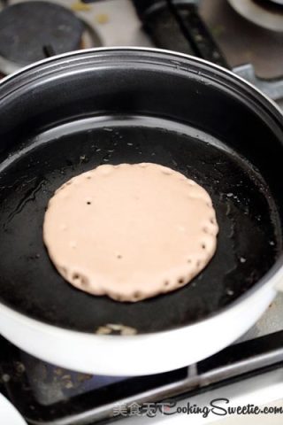 草莓酸奶PANCAKE的做法步骤：3