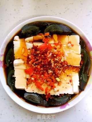 皮蛋豆腐的做法步骤：4