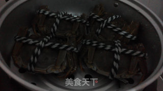 清蒸大闸蟹的做法步骤：2