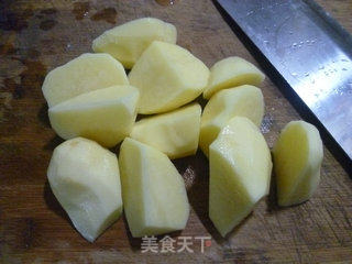 青菜五花肉土豆汤的做法步骤：2