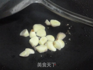 蒜头炒菜心的做法步骤：4