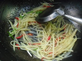 酸辣土豆丝的做法步骤：7