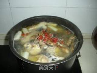 小植菜谱丨在家也可以吃国宴——松茸炖鸡的做法步骤：4