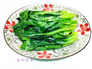 蒜蓉白灼菜心的做法步骤：8