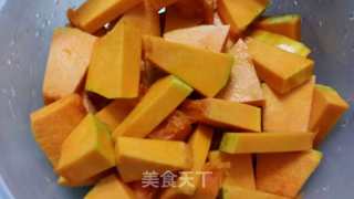 南瓜发糕的做法步骤：1