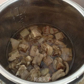 红烧羔羊排的做法步骤：2