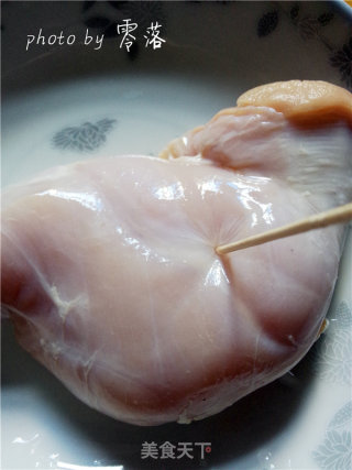 一口小酒一口肉：香辣兔腿的做法步骤：1