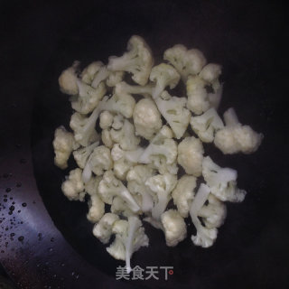 湘味干煸花菜的做法步骤：2