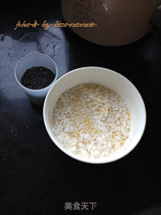 黑芝麻米糊的做法步骤：1