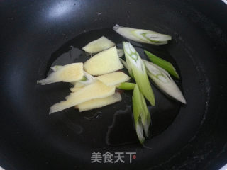 家庭制作板栗烧仔鸡的做法步骤：3