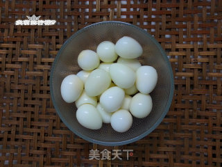 冬季食谱：[3]遮面菇盒鹌鹑蛋的做法步骤：2
