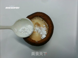冬季食谱：[3]遮面菇盒鹌鹑蛋的做法步骤：5