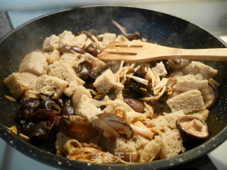 四喜烤麸——经典上海菜的做法步骤：4