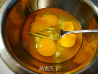 鸡蛋粉丝炒卷心菜的做法步骤：2