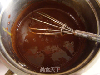巧克力黄金戚风生日蛋糕的做法步骤：3