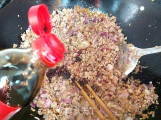洋葱菜圃蒜香肉酱的做法步骤：11
