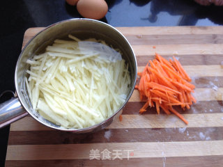 鸡蛋土豆丝煎饼的做法步骤：3