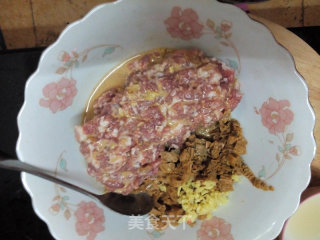 梅菜蒸猪肉的做法步骤：6
