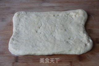 芝麻蜜豆面包的做法步骤：4