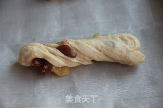 芝麻蜜豆面包的做法步骤：9