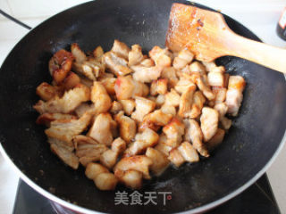 莲子红烧肉的做法步骤：6