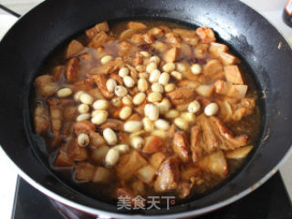 莲子红烧肉的做法步骤：8
